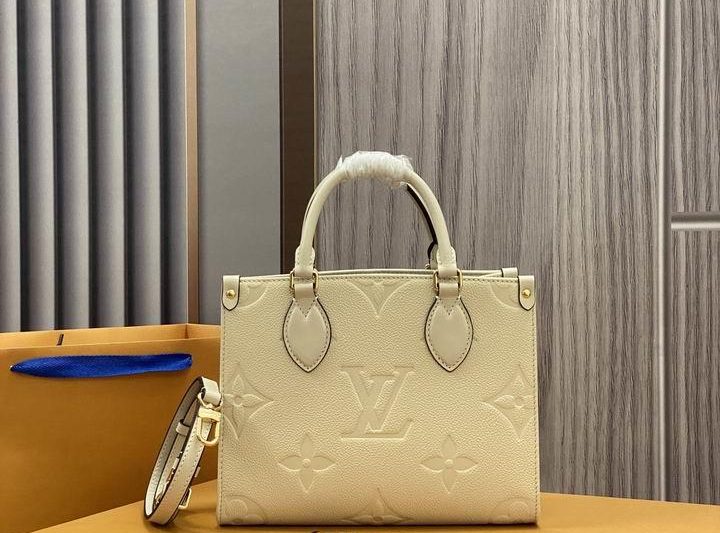 LV Replica Bags OnTheGo M46569 25x19x11.5cm gf