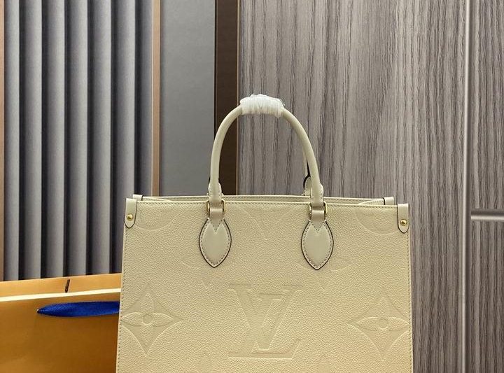 LV Replica Bags OnTheGo M46531 35x27x14cm gf