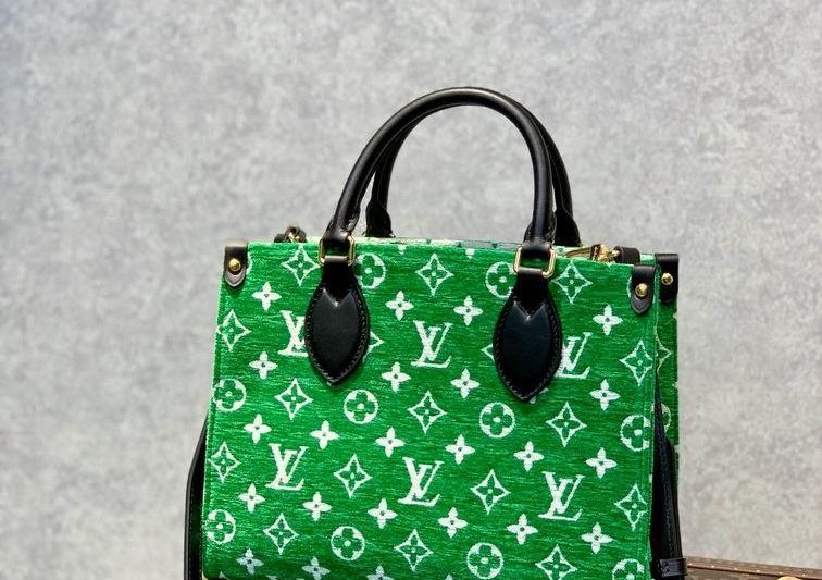 LV Replica Bags OnTheGo M46216 25x19x11.5cm gf