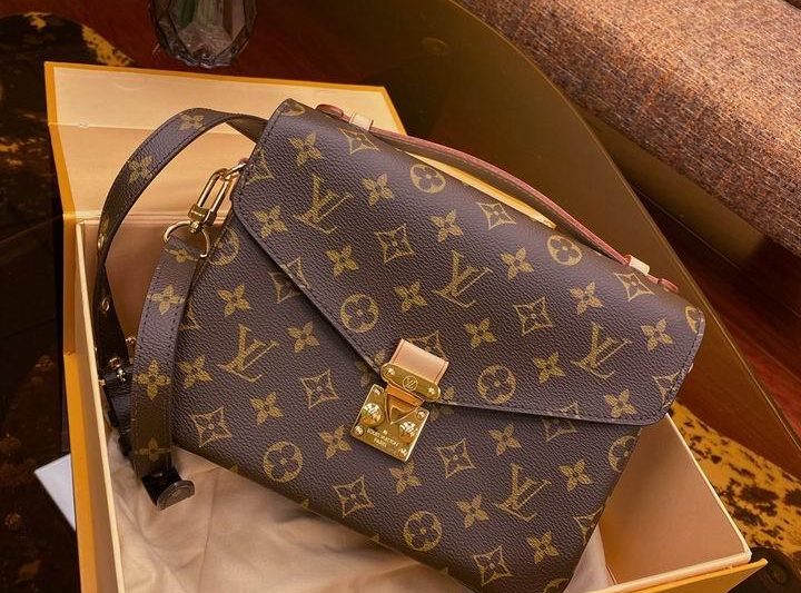 LV Replica Bags Pochette Metis M44875 25x19x9cm gf