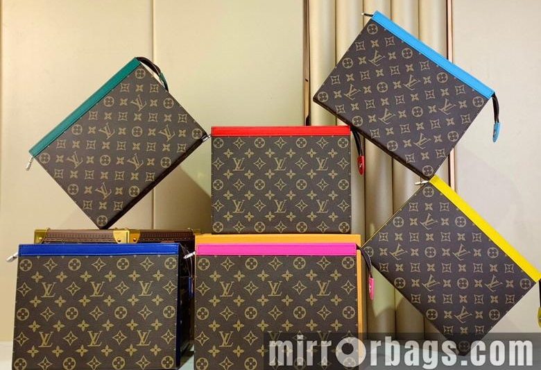 LV Replica Bags Voyage m12817 21x6x27cm gf