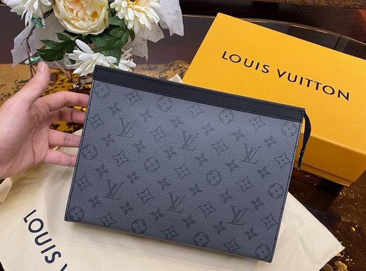 LV Replica Bags Pochette Voyage M69535 27x21x3cm