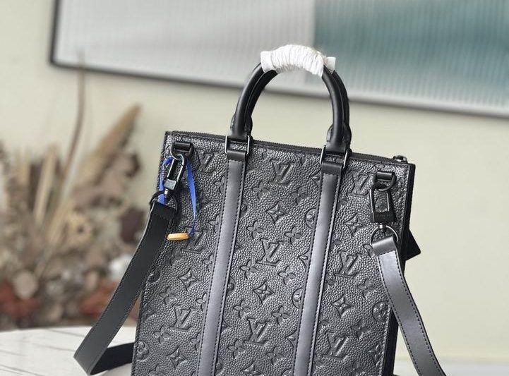 LV Replica Bags Sac Plat M59960 26×28.5x6cm gf