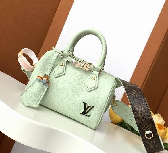 LV Replica Bags M24606 18X12X10cm