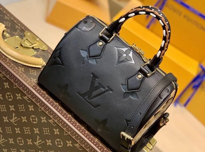 LV Replica Bags Speedy M58524 25x19x15cm