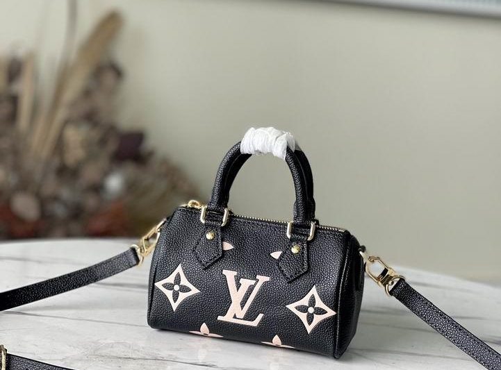 LV Replica Bags Speedy M81456 16x11x9cm