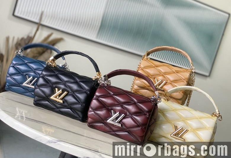 LV Replica Bags M12567 14x9x20cm gf