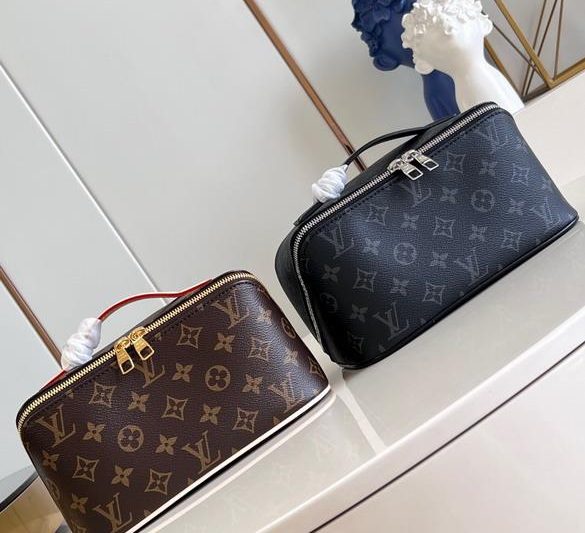 LV Replica Bags Toiletry M11750 24x13x13cm gf