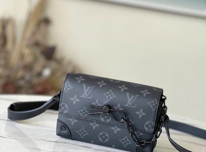 LV Replica Bags M81783 18x11x6.5cm