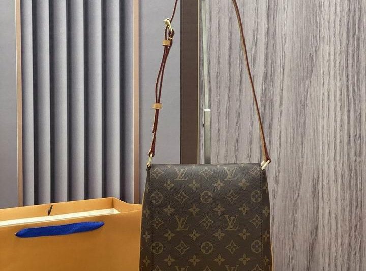 LV Replica Bags 中古包M51258 21x23x6cm gf