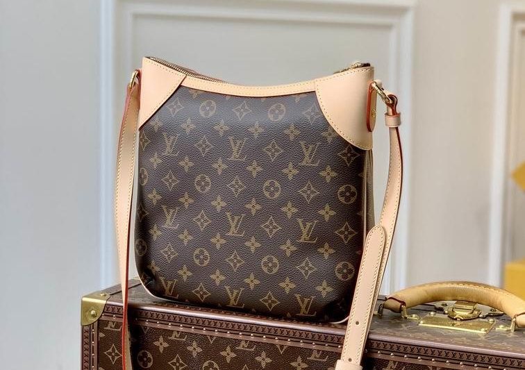 LV Replica Bags Odeon M56390 26x29x7cm