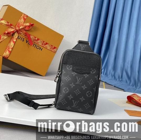 LV Replica Bags Outdoor M30741 13x21x5cm