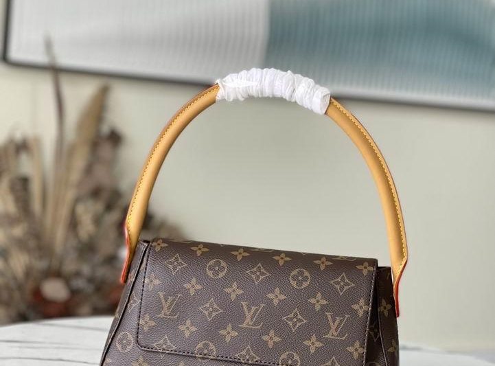 LV Replica Bags looping M51147 24x21x9cm