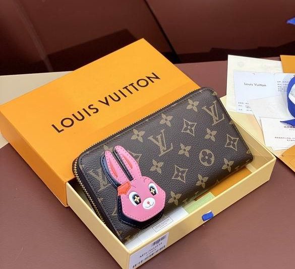 LV Replica Bags M83689 19X10cm