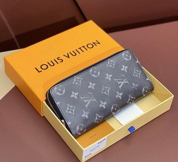 LV Replica Bags M11710 20X2.5X10cm