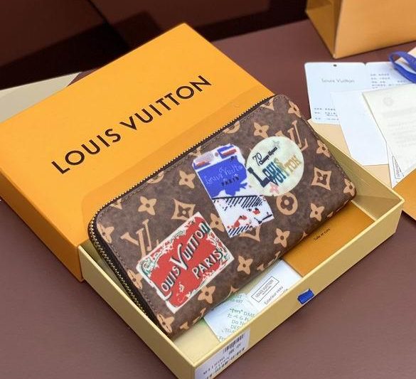 LV Replica Bags M41896 19X10cm