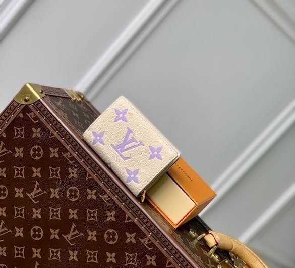 LV Replica Bags Clea M80151 11×8.5×3.5cm