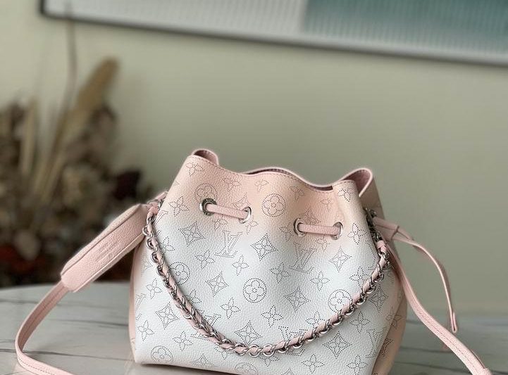 LV Replica Bags Bella M59939 19x22x14cm gf