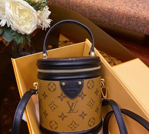 LV Replica Bags M43986 15x17x15 cm