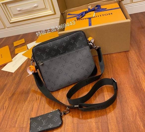 LV Replica Bags M69443 25X18.5X7cm