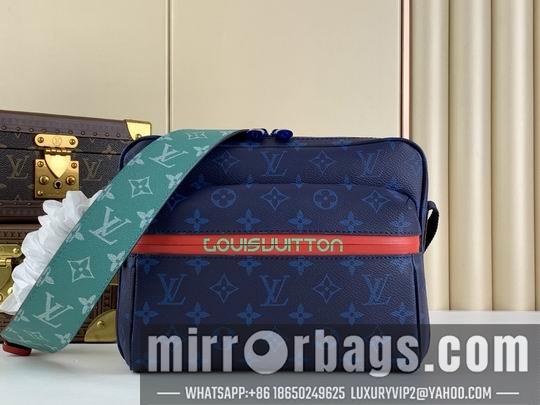 LV Replica Bags Messenger M43829 29.5x20x10.5cm