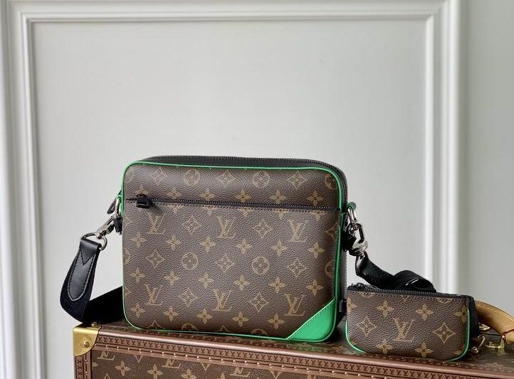 LV Replica Bags Trio M46266老花绿 25×18.5x7cm gf