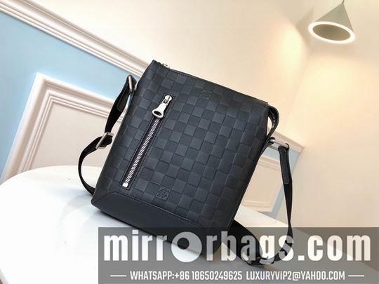 LV Replica Bags Discovery M80376 m21x24.5x6cm gf