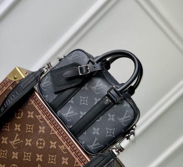 LV Replica Bags Voyage M82770 20x13x5.5cm gf