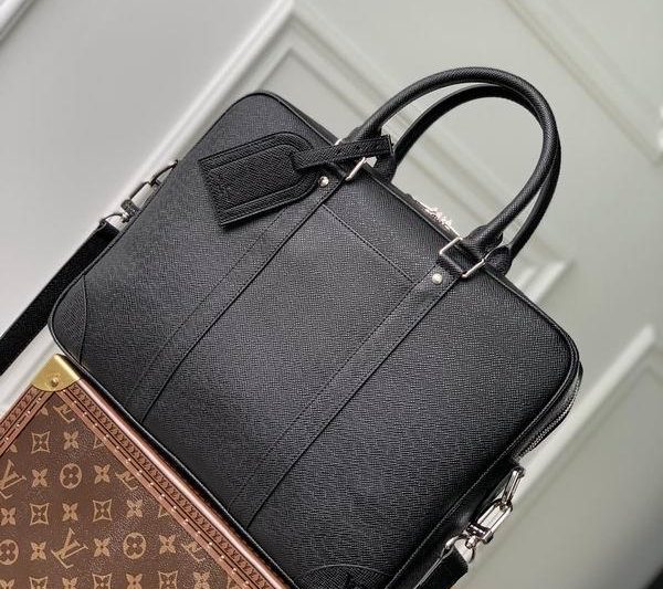 LV Replica Bags Voyage M30925 36.5×27.5x6cm