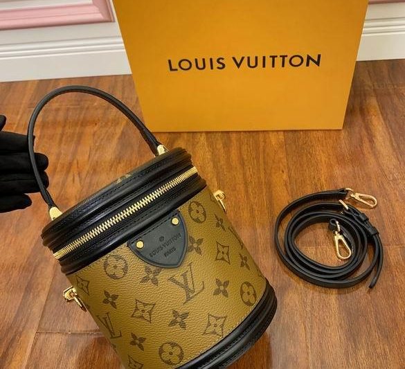 LV Replica Bags M43986 15X17X15cm