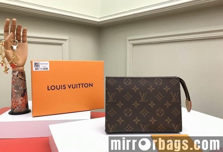 LV Replica Bags M47544 19X15X6cm