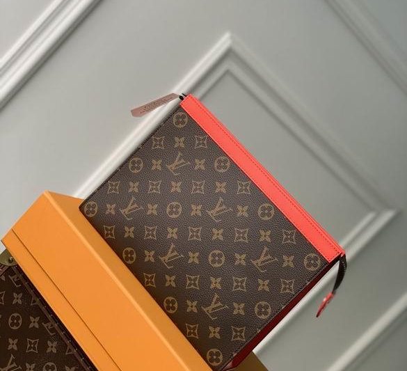 LV Replica Bags M44466 26x20x5cm