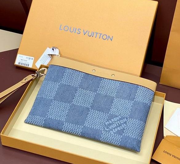 LV Replica Bags M81570 30X21.5X1cm