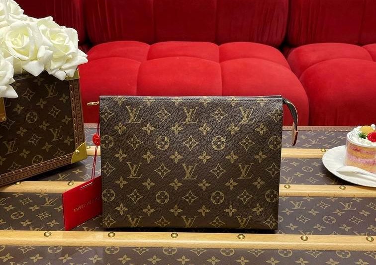 LV Replica Bags Poche Toilette M47542 26x20x5cm