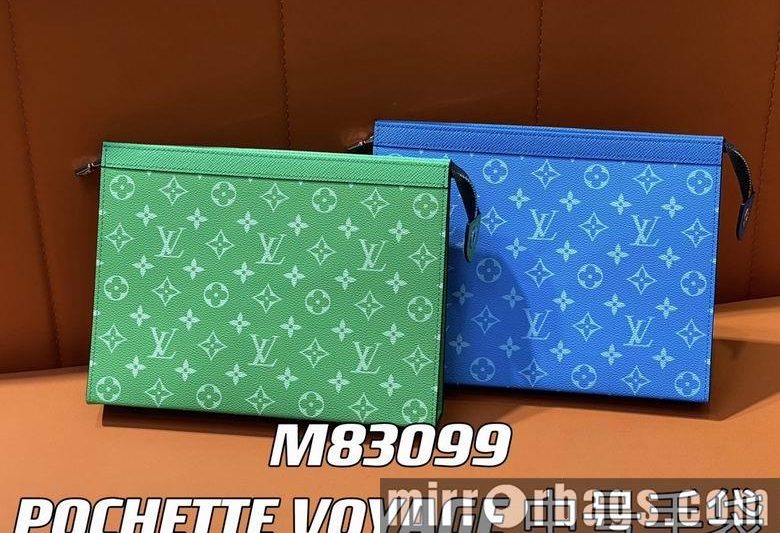 LV Replica Bags Voyage M83099 27x21x5cm