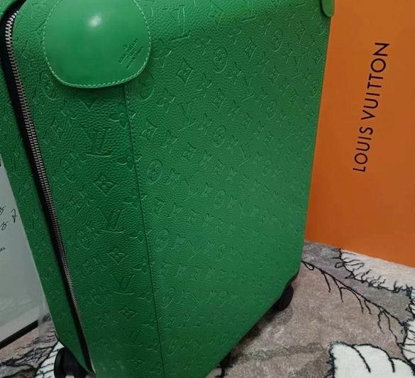 LV Replica Bags m23630 38X55X21cm  2colour