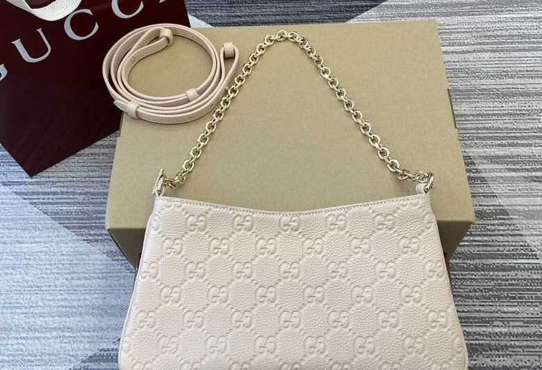 Gucci Replica Bags Emblem 815277 29.5X16X2cm MP 2colour