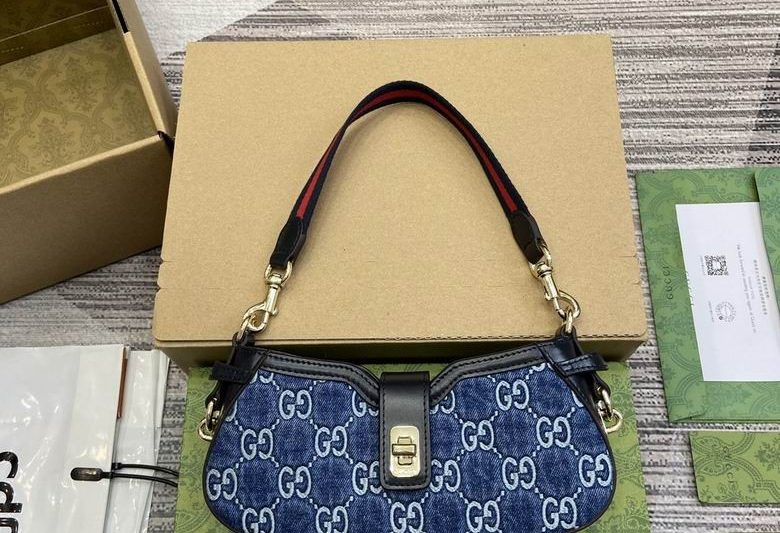 Gucci Replica Bags 786015 12X24X5cm MP