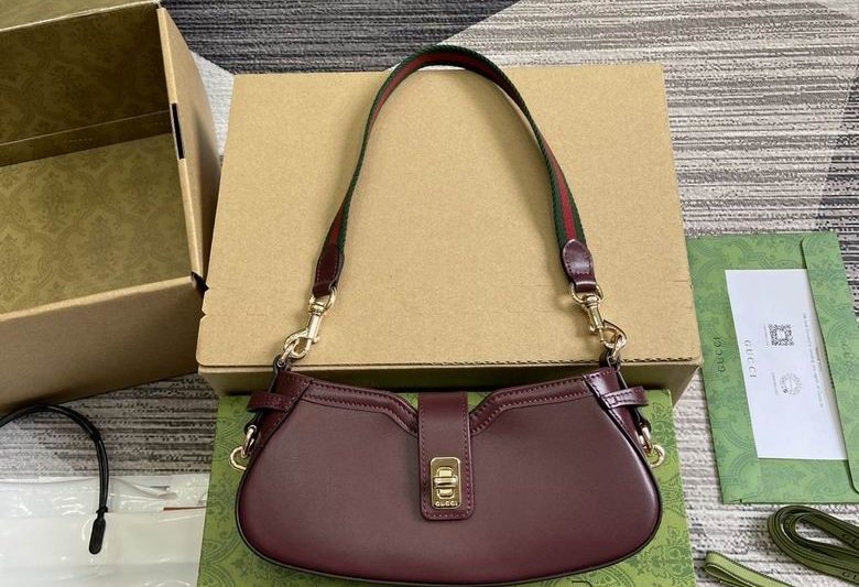 Gucci Replica Bags 786015 12X24X5cm MP