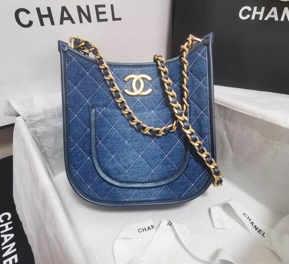 Chanel Replica Bags AS4532 21X23X6.5cm BL