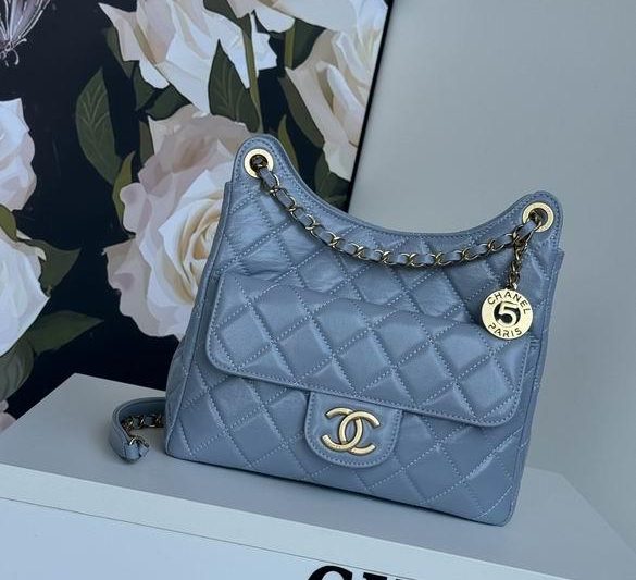 Chanel Replica Bags 4322 22.5X21.5X7cm BL 2colour