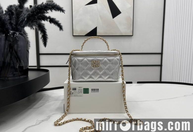 Chanel Replica Bags A96043 17cm BL