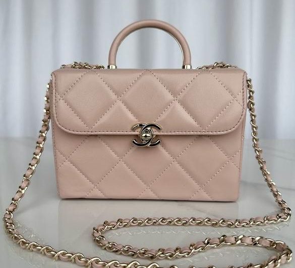 Chanel Replica Bags AS4470 19X13X7.5cm BL