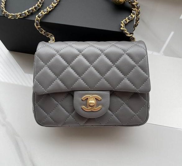 Chanel Replica Bags AS1786 18x13x7cm AL