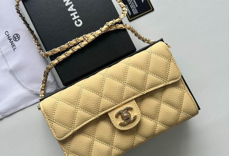 Chanel Replica Bags A50078 19X12.5X4.5cm YG 2