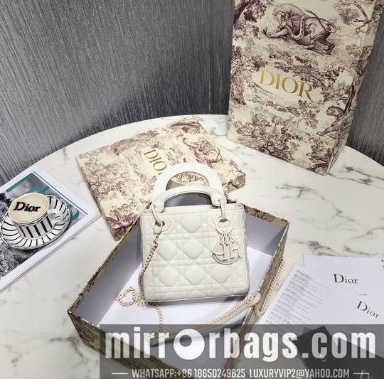 Dior Replica Bags Dior Lady M0560 17x15x7cm wo