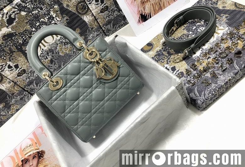 Dior Replica Bags BNM0538 20×16.5x 8