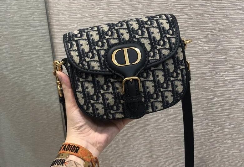 Dior Replica Bags BN2112182 18X14X5