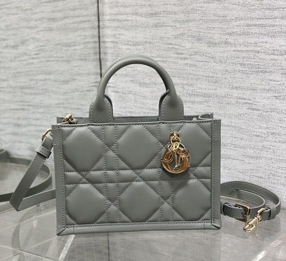 Dior Replica Bags Dior 7001 21.5×7.5x13cm wz