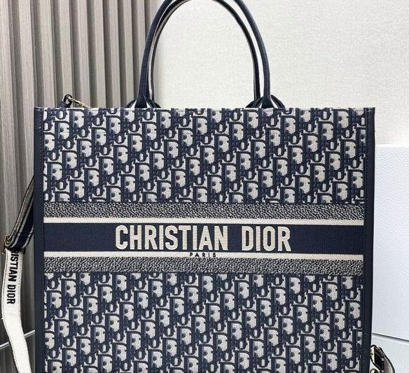 Dior Replica Bags 42X35X18.5cm 040303